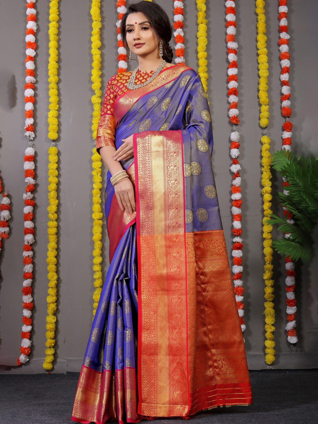 

Kandora Ethnic Motif Woven Design Zari Pure Silk Banarasi Saree, Blue