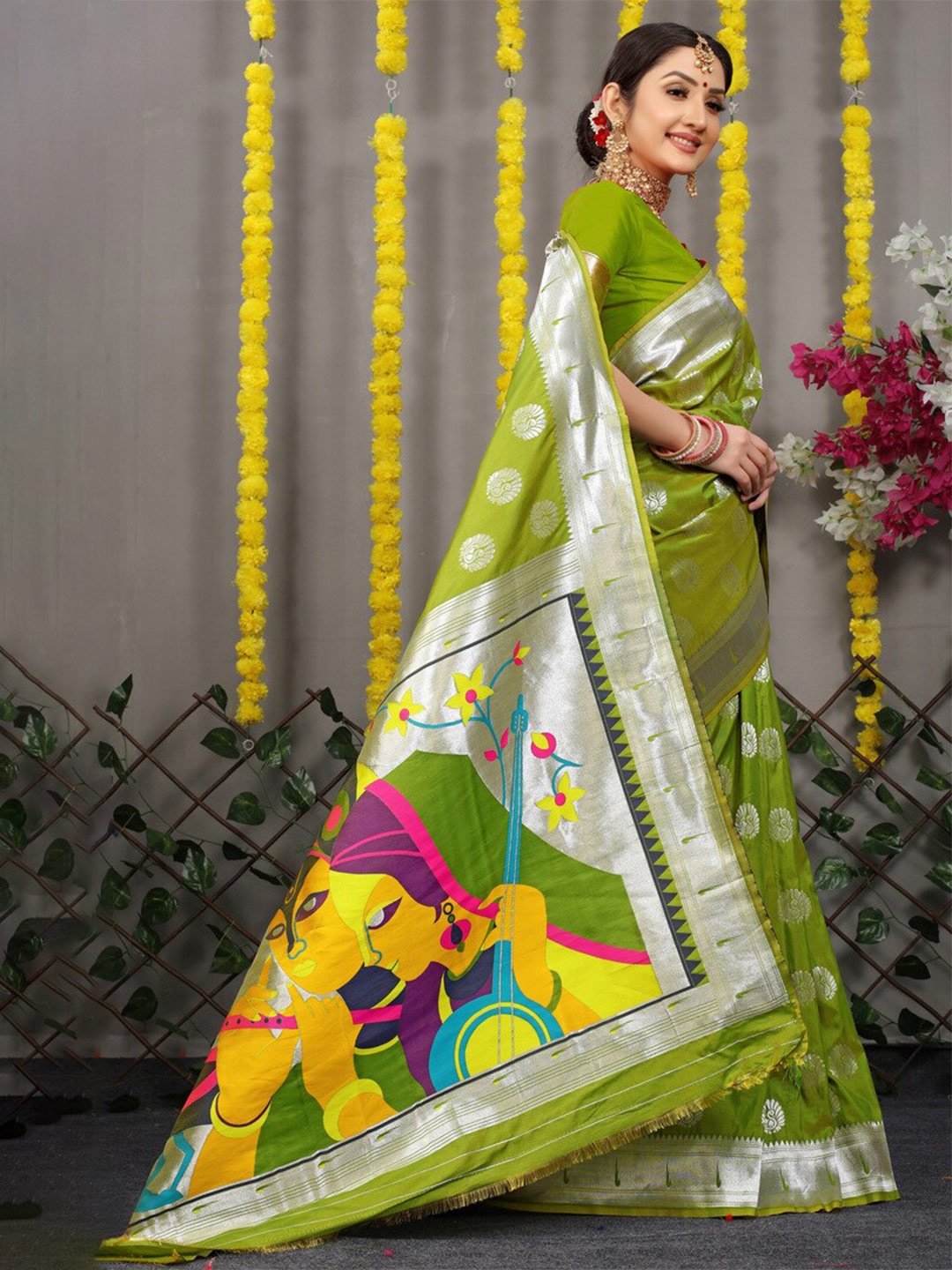 

Kandora Floral Woven Design Zari Pure Silk Paithani Saree, Lime green