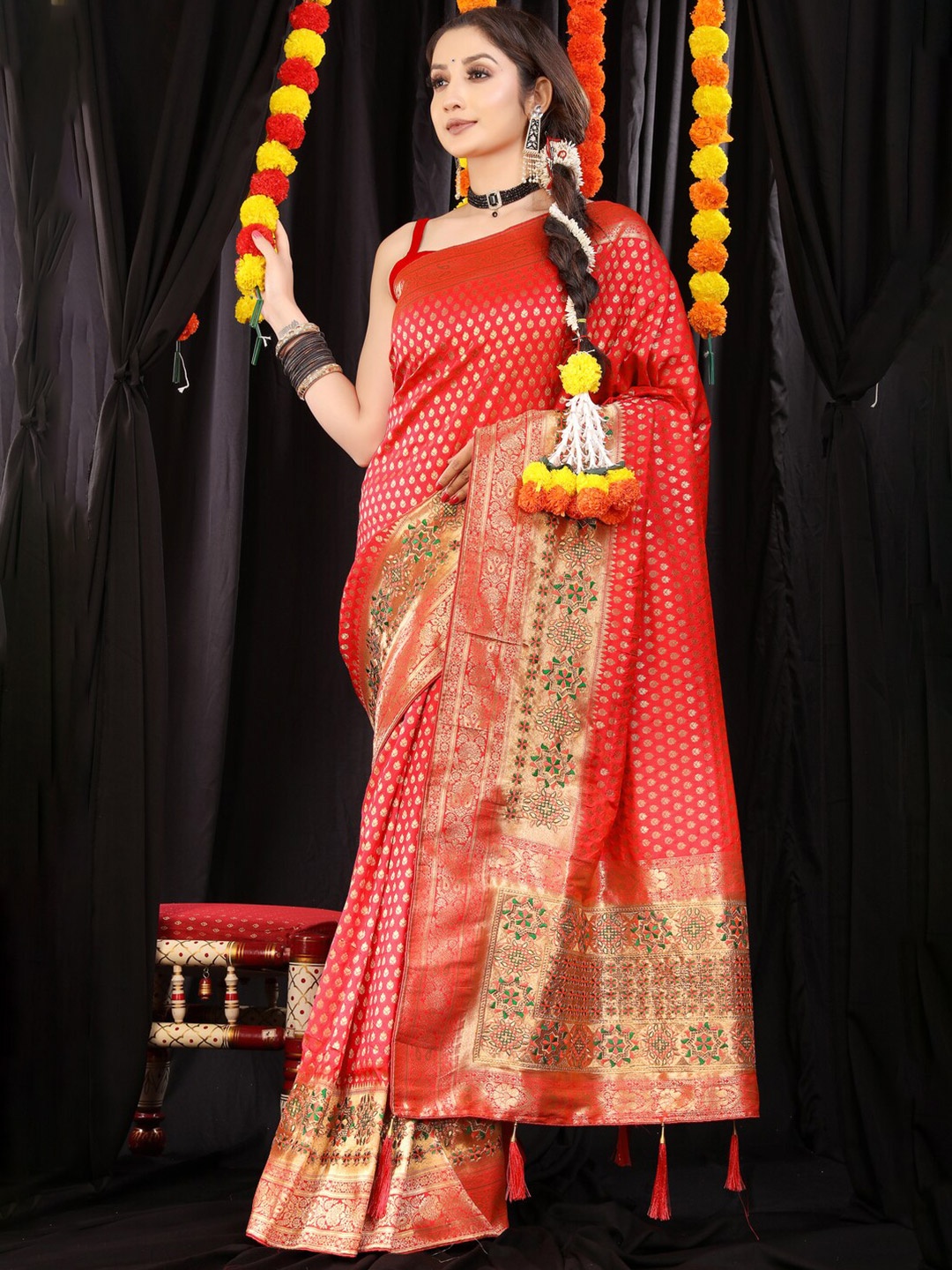 

Kandora Ethnic Motifs Woven Design Zari Pure Silk Banarasi Saree, Red