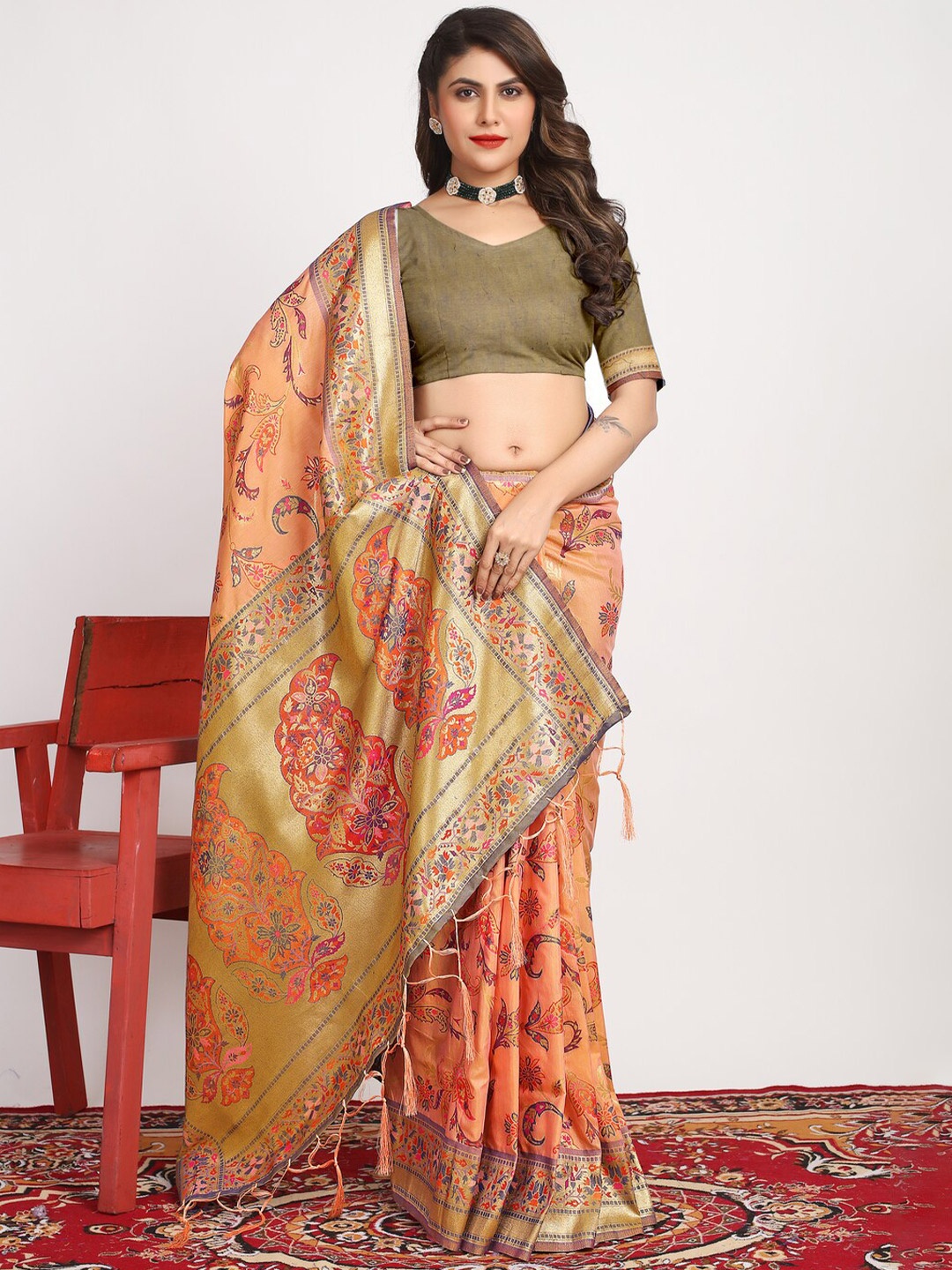 

Kandora Floral Woven Design Zari Pure Silk Banarasi Saree, Orange