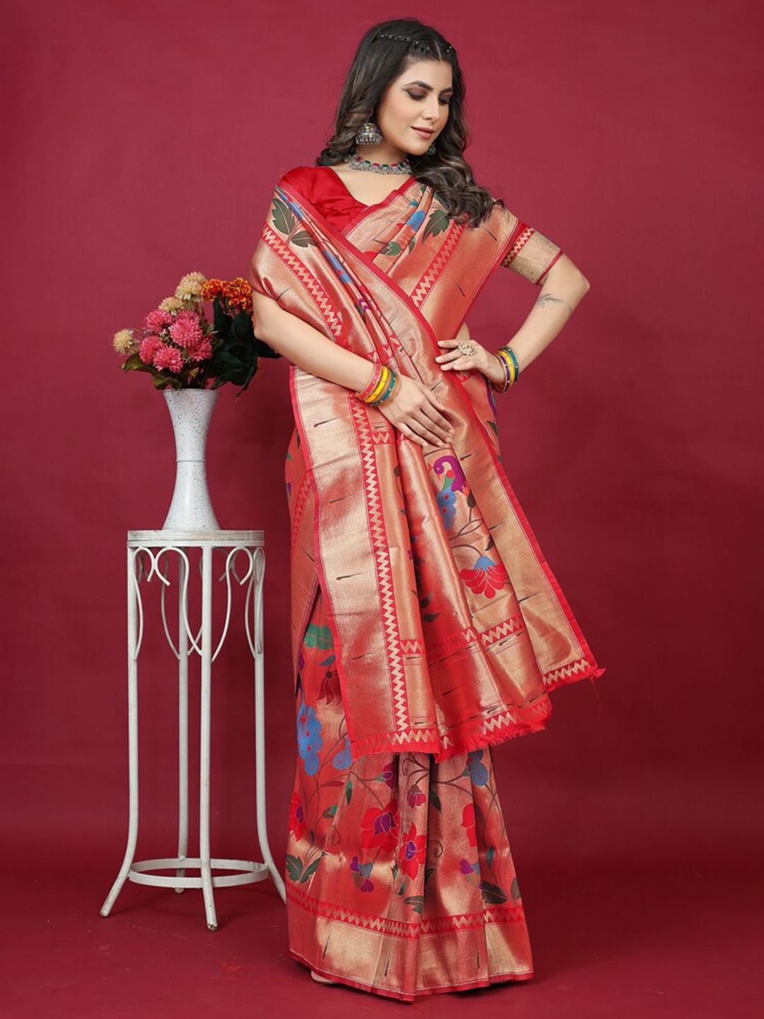 

Kandora Floral Woven Design Pure Silk Paithani Saree, Red