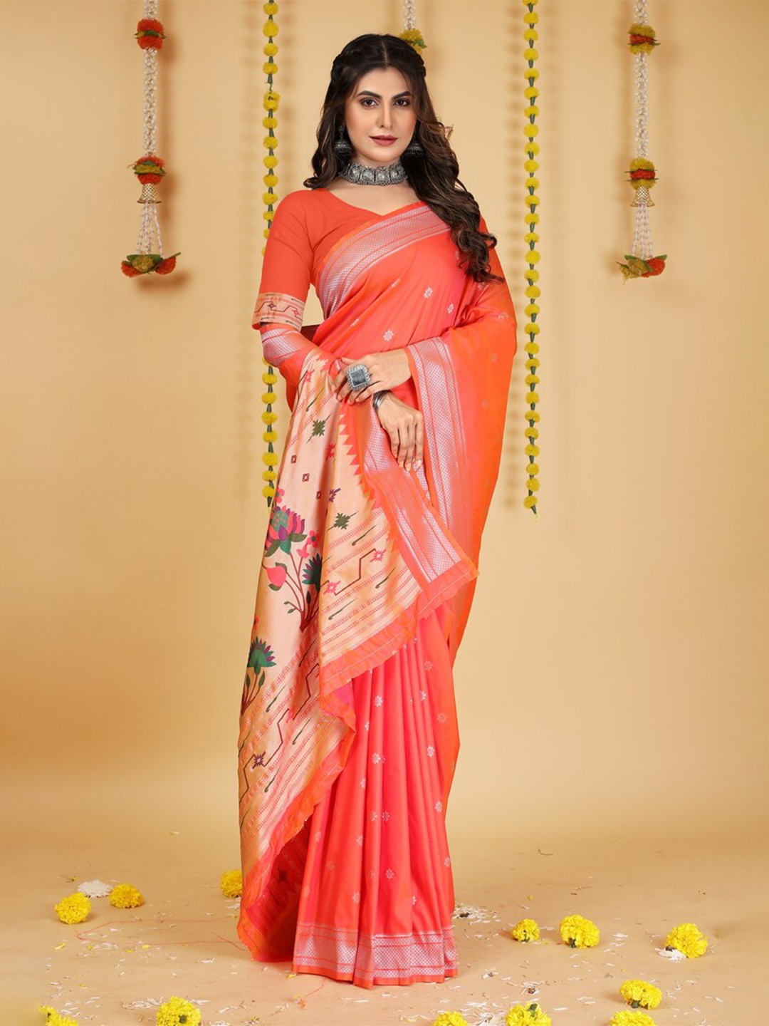 

Kandora Floral Woven Design Zari Pure Silk Paithani Saree, Peach