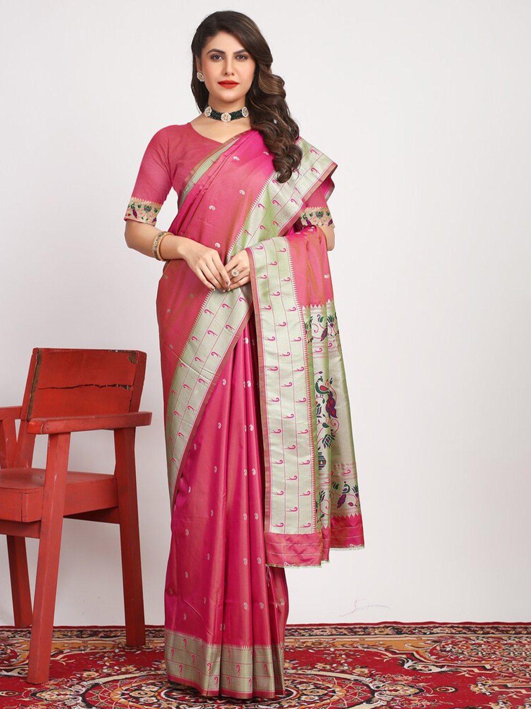 

Kandora Ethnic Motifs Woven Design Zari Pure Silk Paithani Saree, Pink