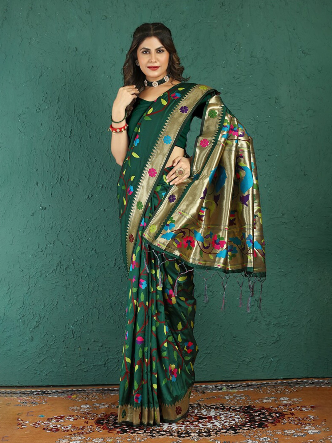 

Kandora Floral Woven Design Zari Pure Silk Paithani Saree, Olive