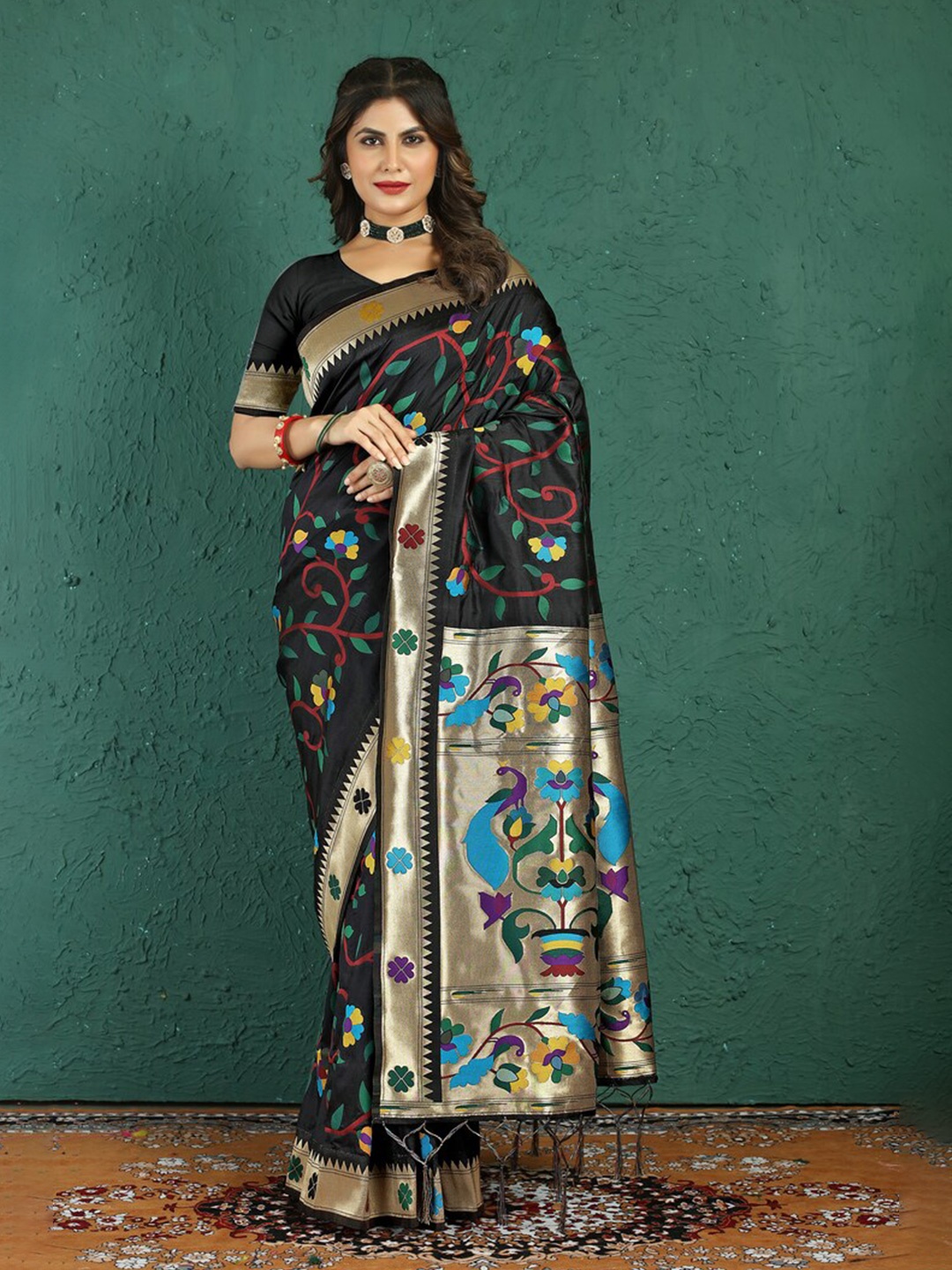 

Kandora Ethnic Motifs Woven Design Pure Silk Paithani Saree, Black
