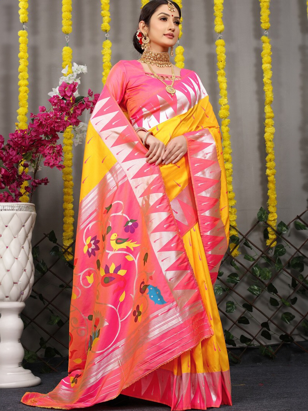 

Kandora Woven Design Zari Pure Silk Paithani Saree, Mustard