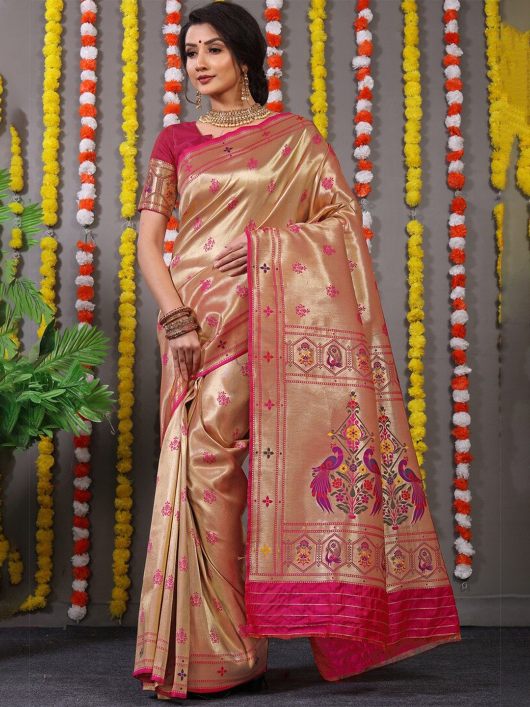 

Kandora Woven Design Pure Silk Paithani Saree, Pink