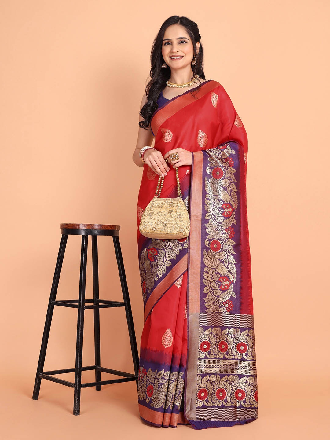 

KULNAARI Ethnic Motifs Woven Design Zari Kanjeevaram Saree, Red