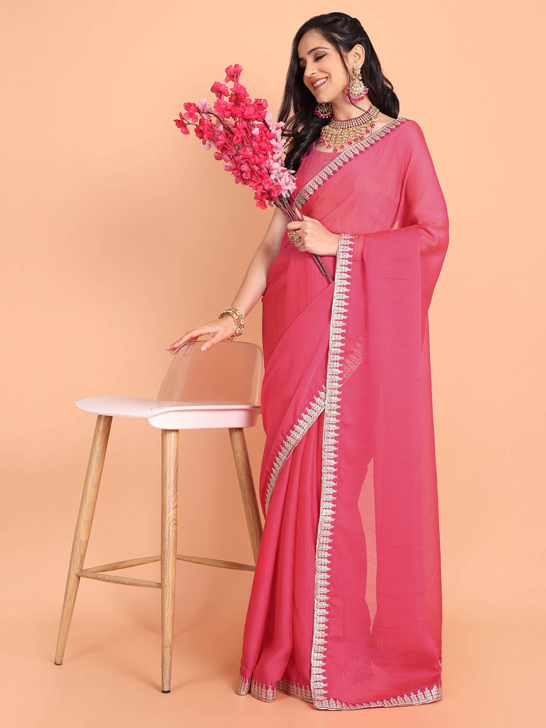 

KULNAARI Embellished Embroidered Saree, Pink