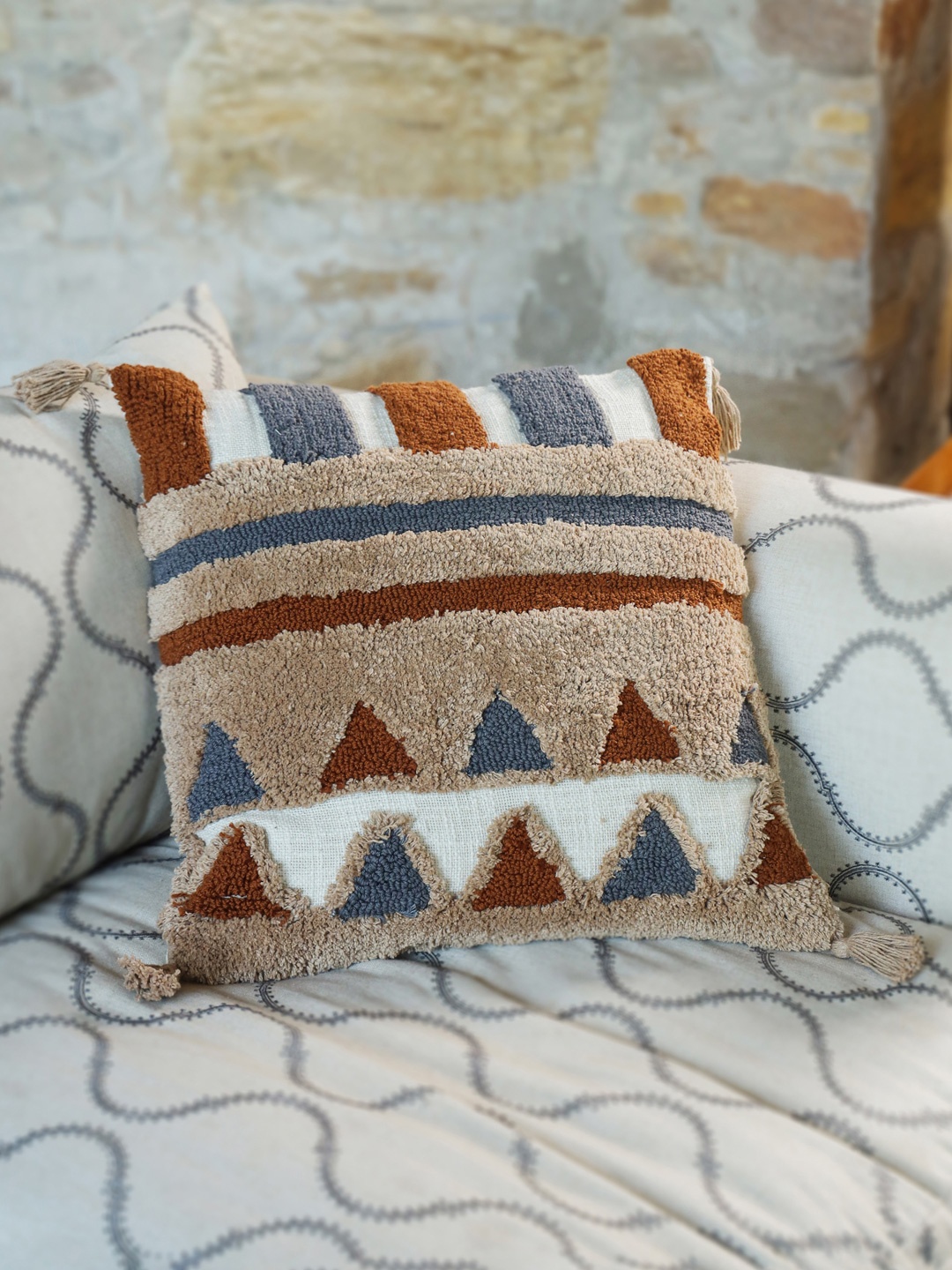 

Aura White & Brown Geometric Cotton Square Cushion Cover