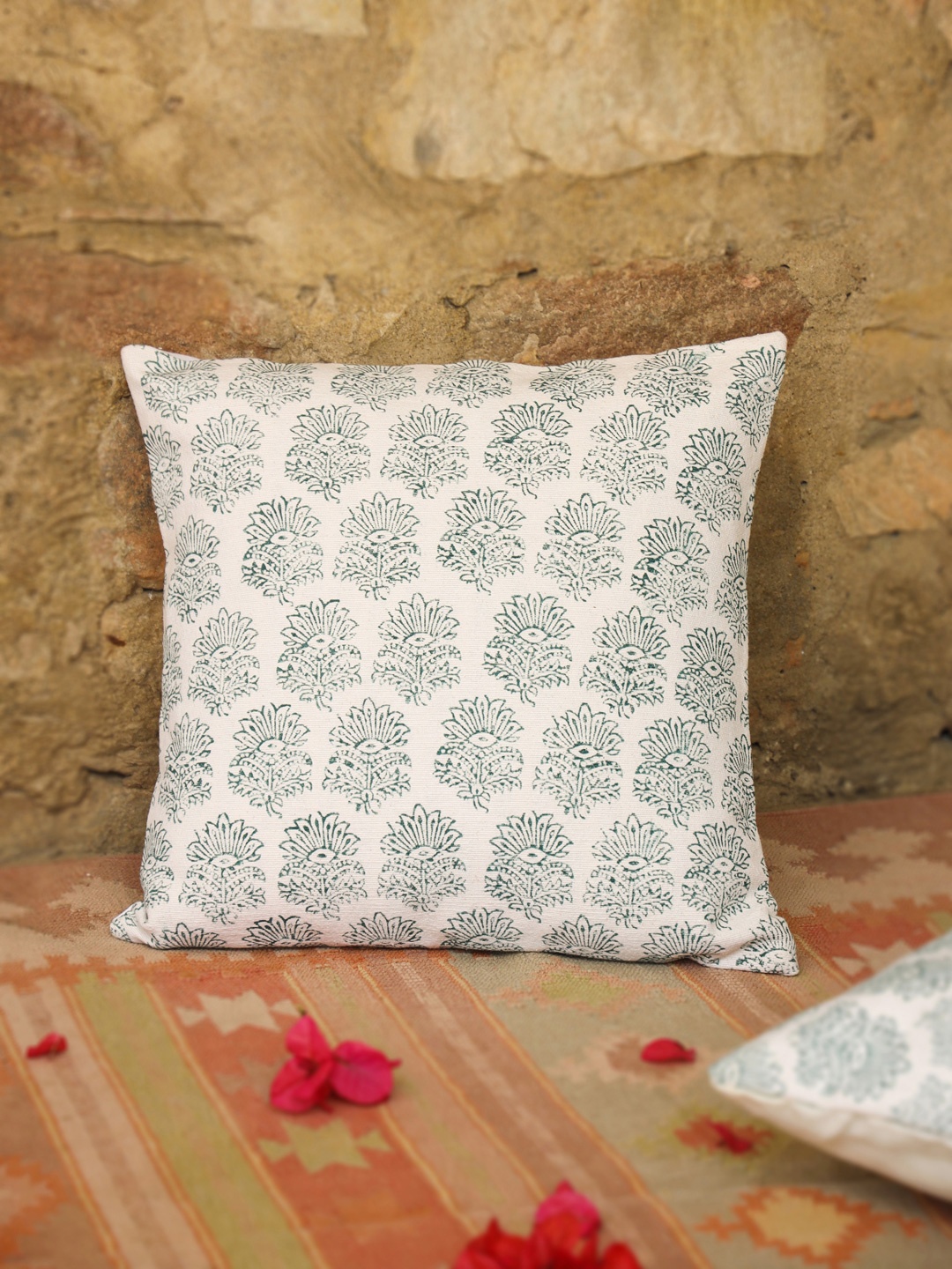 

Aura Green & White Ethnic Motifs Cotton Square Cushion Cover