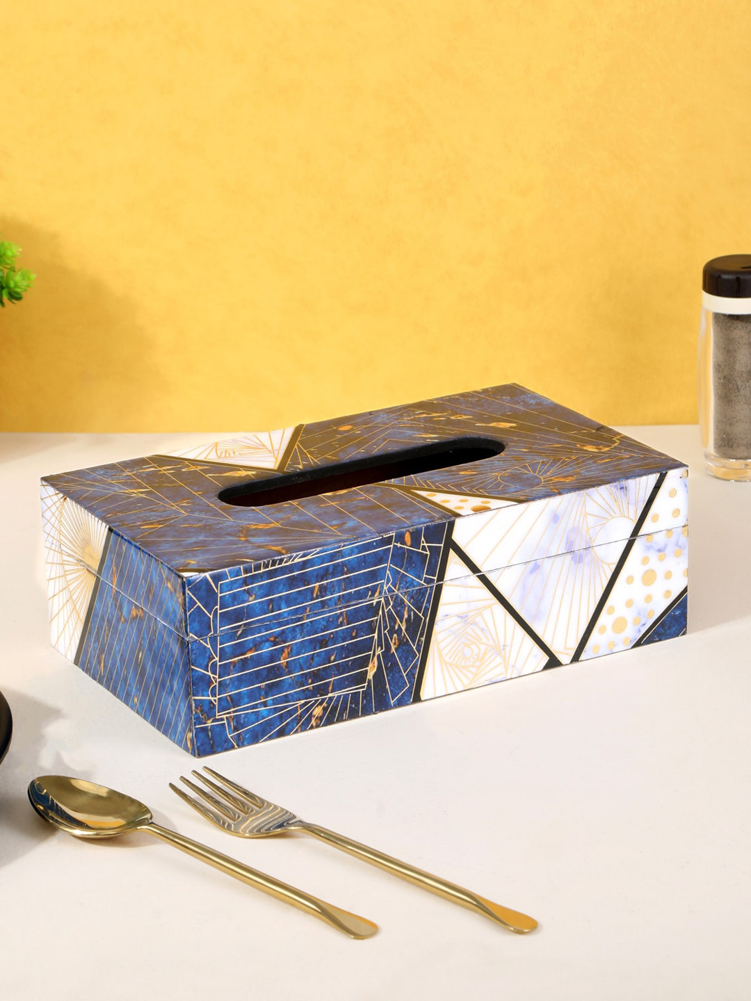 

THE HOME CO. Grey Printed Wood Tissue Holder, Blue