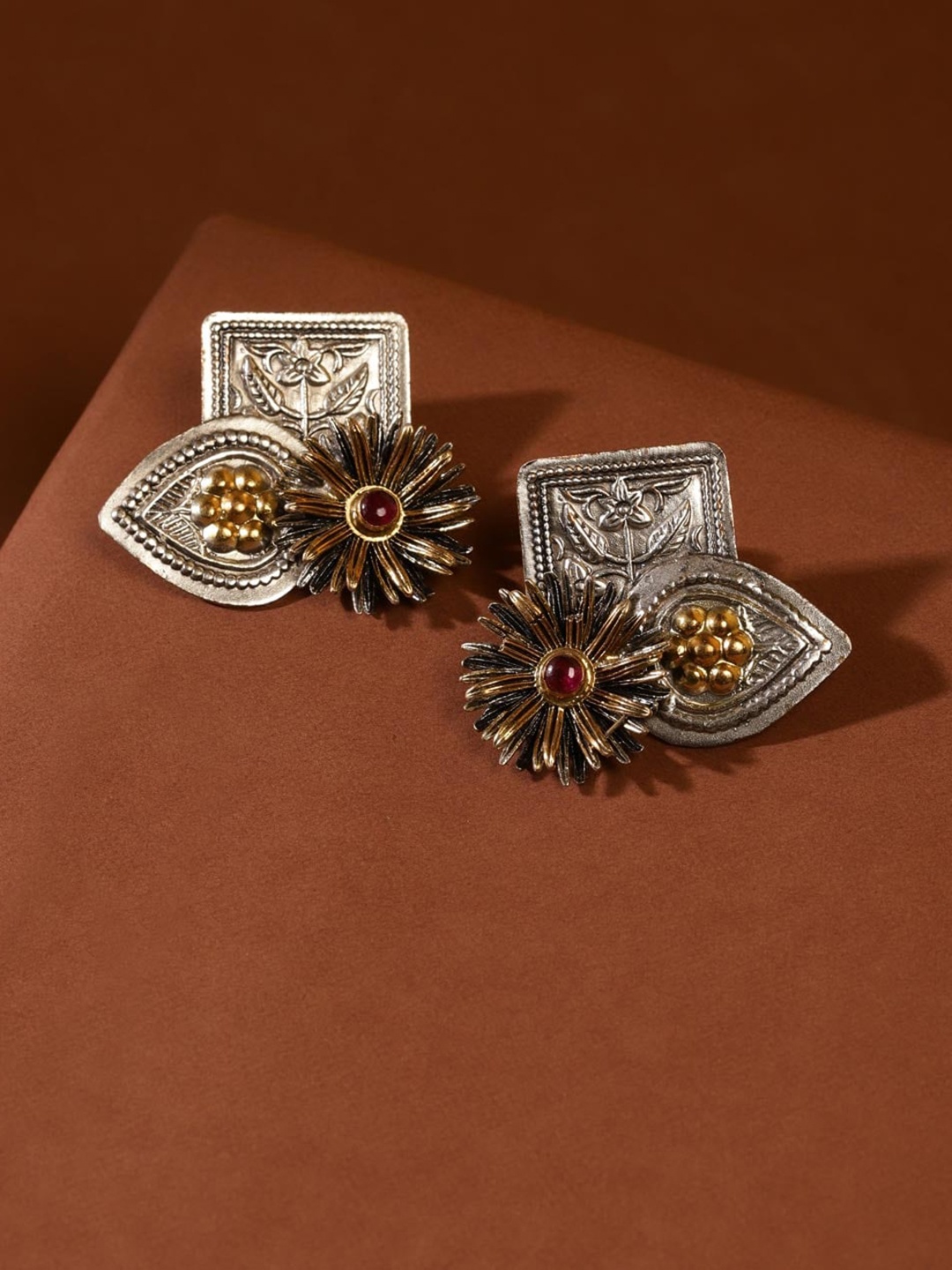 

Fabindia Atone Studded Contemporary Stud Earrings, Silver