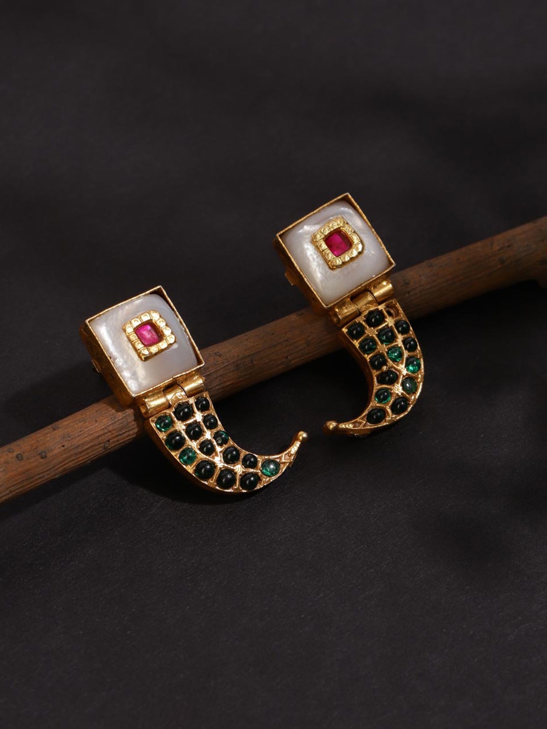 

Fabindia Silver Stones Studded Contemporary Studs Earrings, Gold