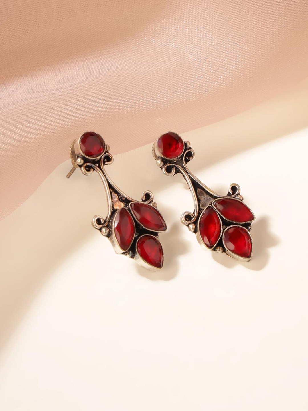 

Fabindia Contemporary Studs Earrings, Silver