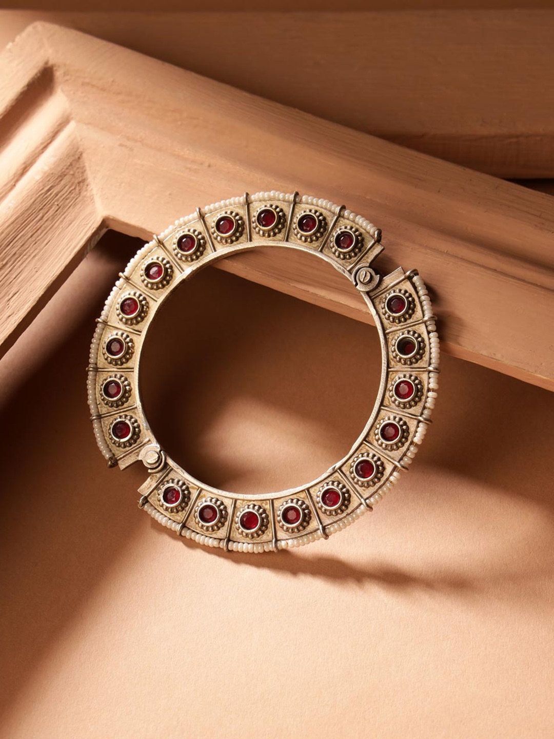 

Fabindia Artificial Stones Bangle, Silver