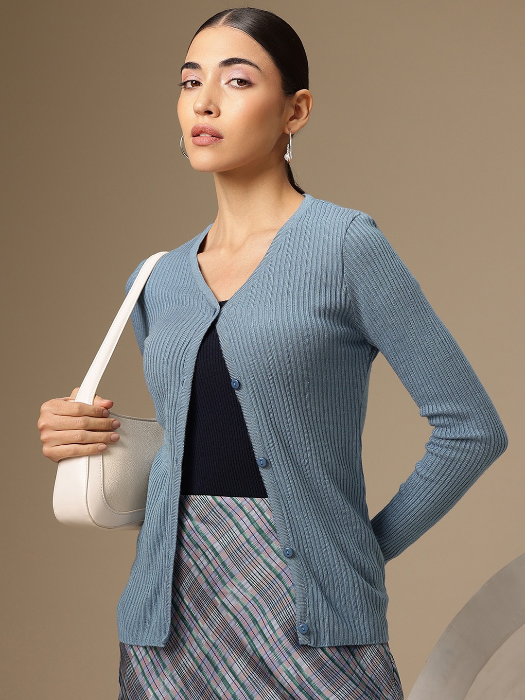 

Chemistry Long Sleeves Ribbed Cardigan, Blue