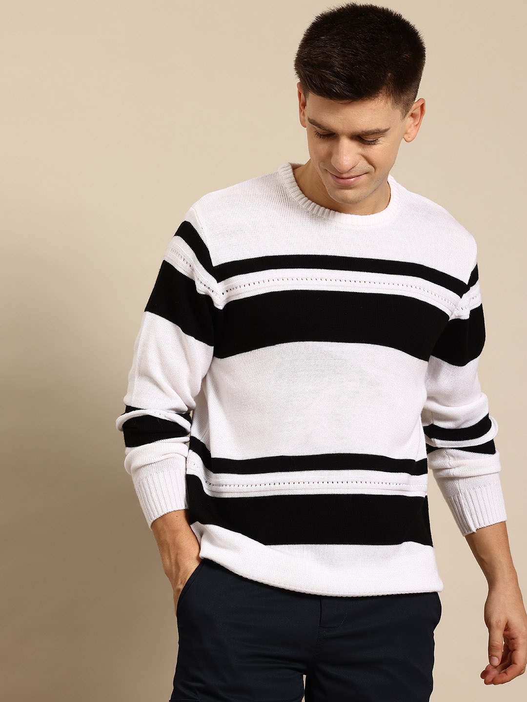 

Mast & Harbour Men Striped Pullover, Black