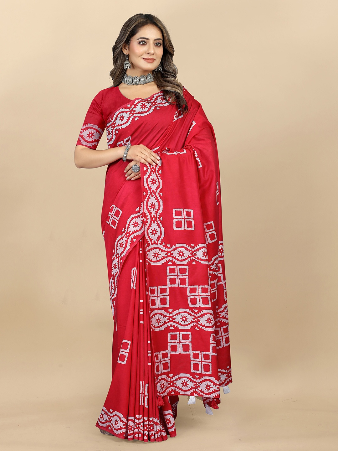 

KALINI Batik Printed Saree, Red