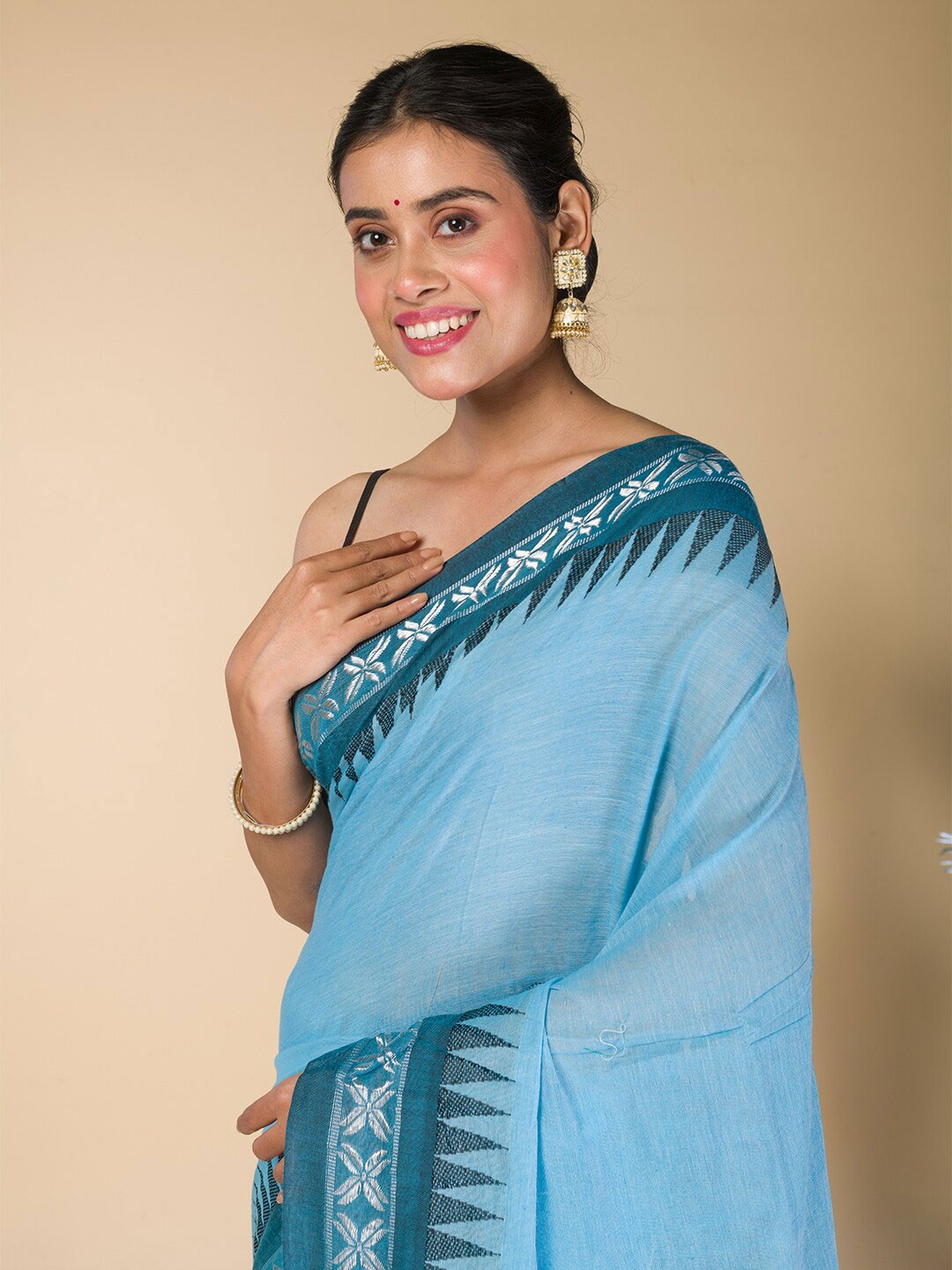 

HERE&NOW Pure Cotton Taant Saree, Blue