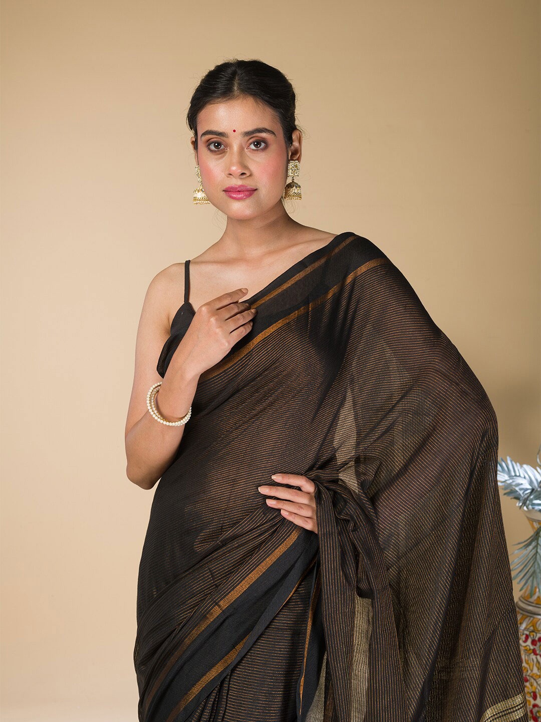 

HERE&NOW Striped Saree, Black