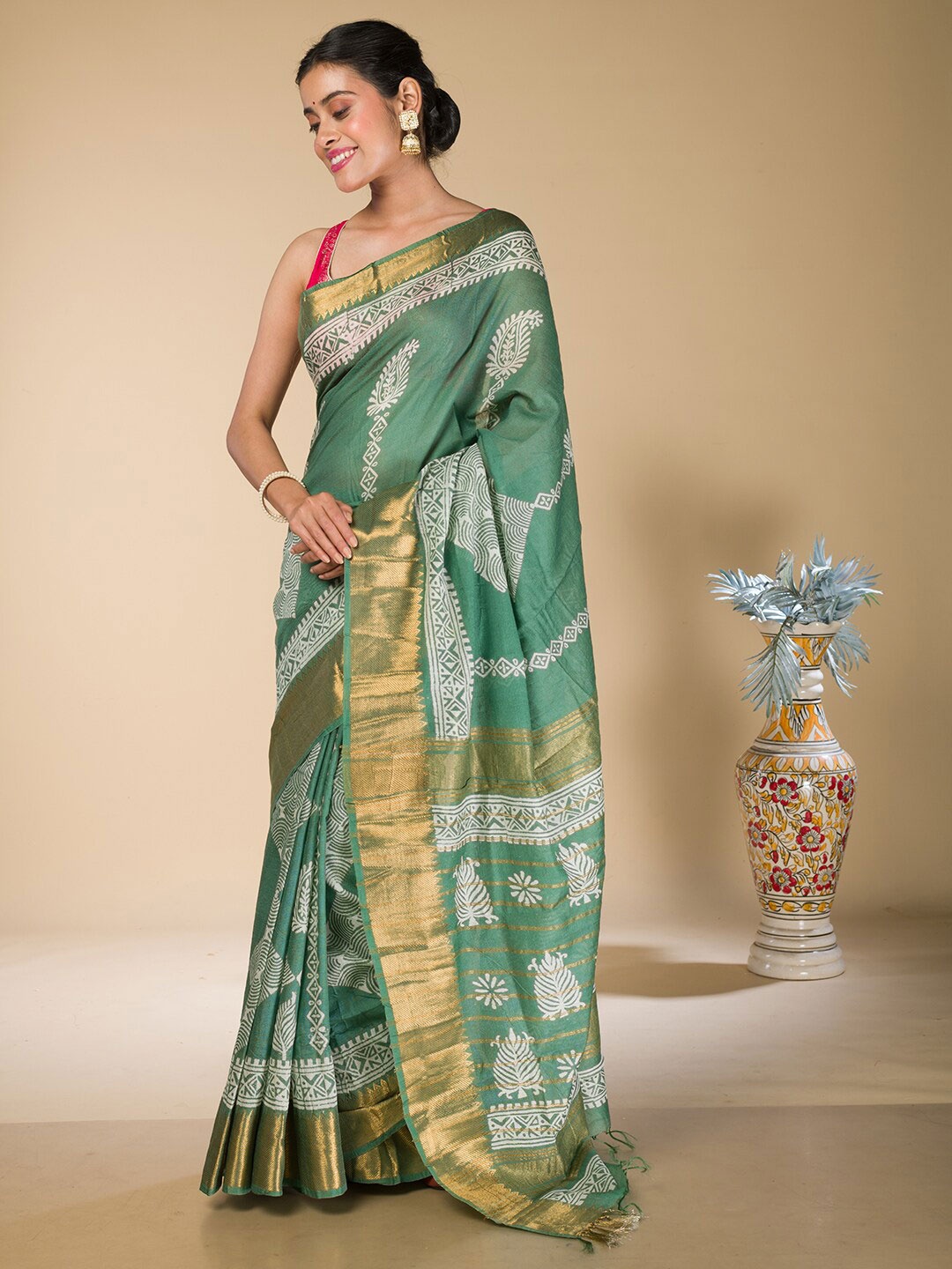 

HERE&NOW Green Ethnic Motifs Printed Zari Bhagalpuri Saree