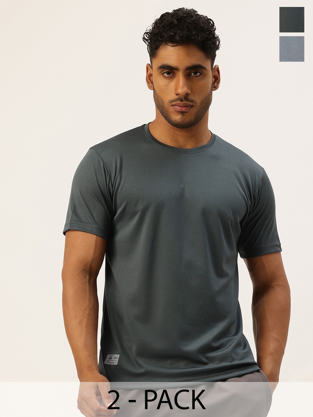 

Sports52 wear Pack of 2 Self-Design Training T-shirt, Grey