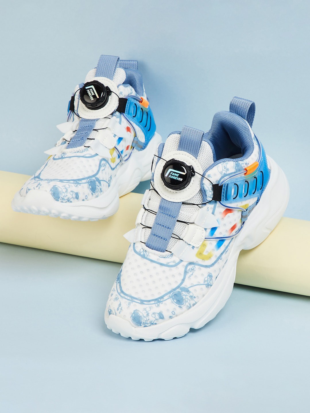 

Fame Forever by Lifestyle Boys Round Toe Sneakers, White