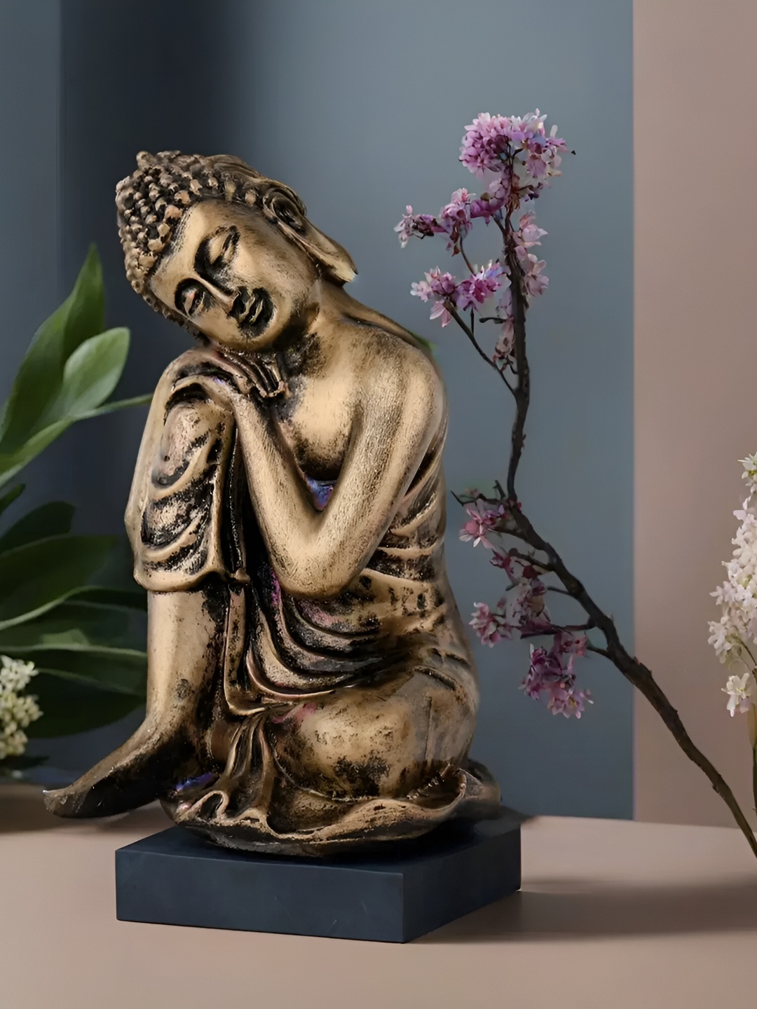 

VIVARS CRAFT Gold-Toned Religious Idol Showpiece