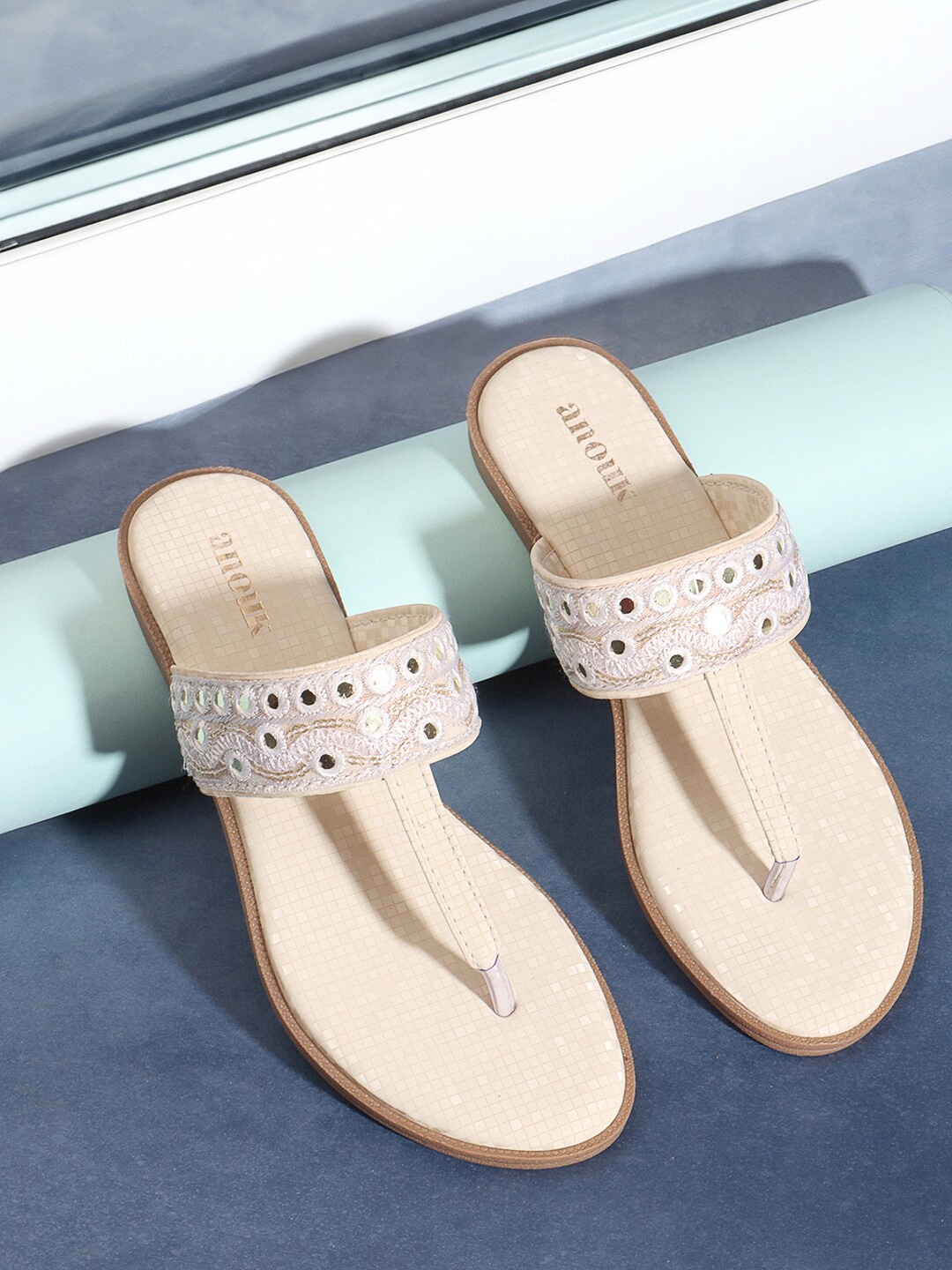 

Anouk Cream-Coloured Embellished Open Toe Flats