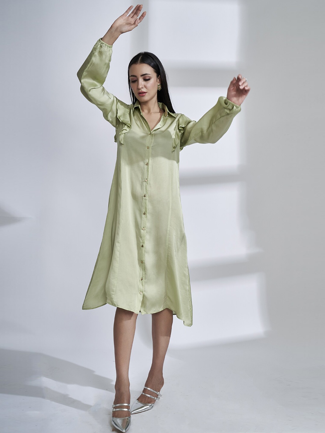 

SATPURUSH Cuffed Sleeves Shirt Dress, Green