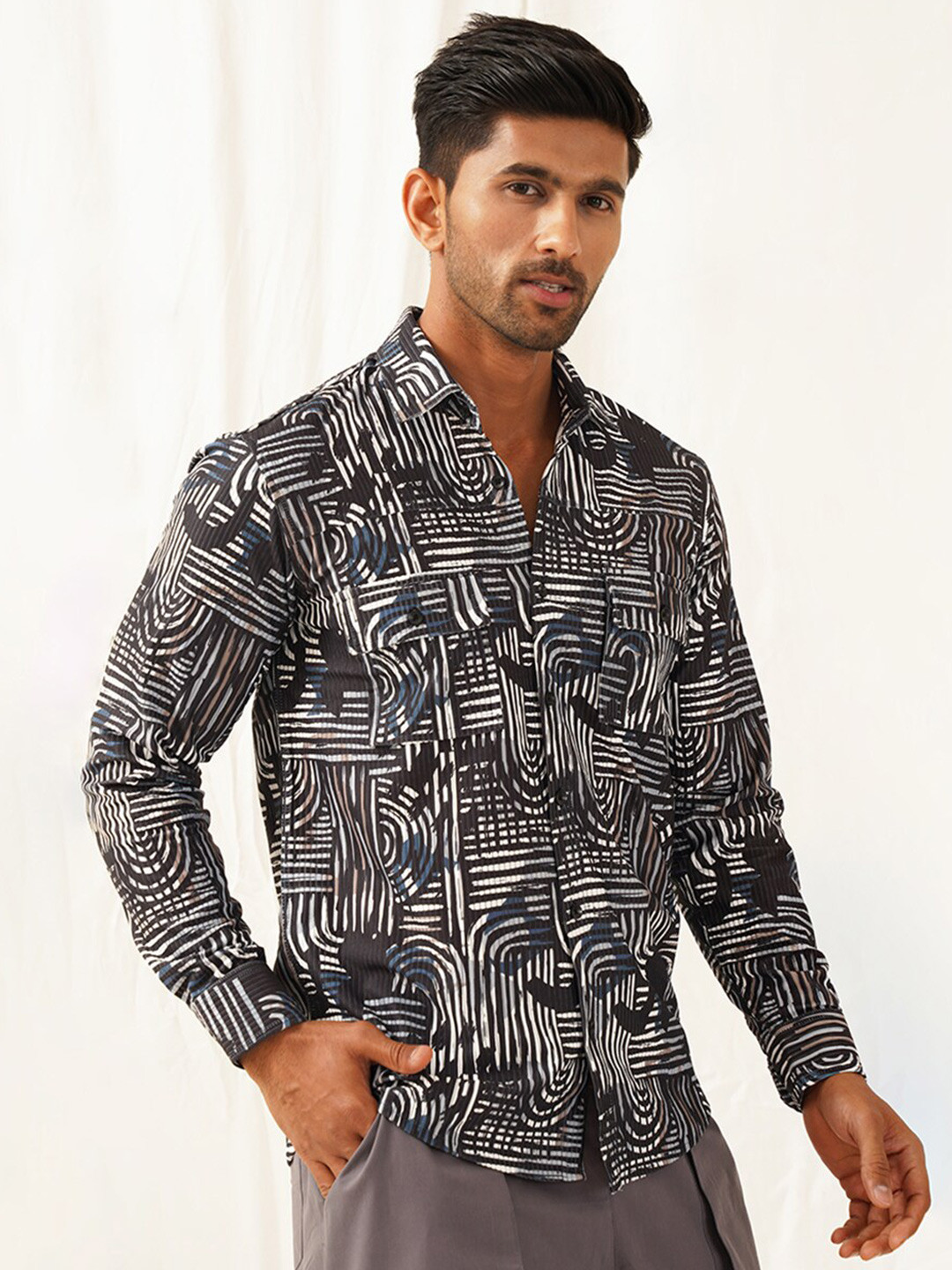 

Indian Needle Classic Abstract Printed Spread Collar Cotton Curved Casual Shirt, Charcoal