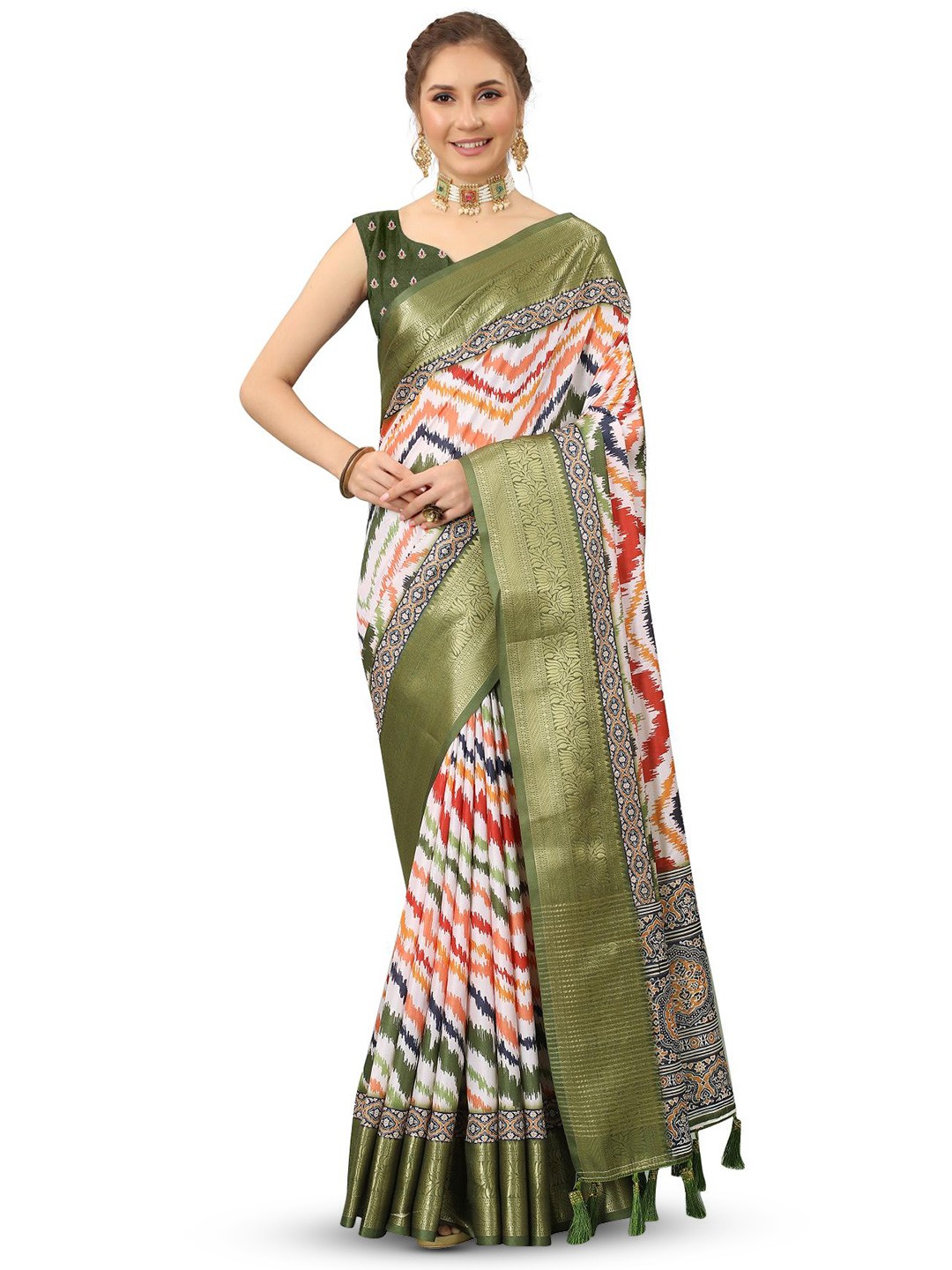 

PATIALAPICKS Striped Zari Pure Silk Paithani Saree, Green