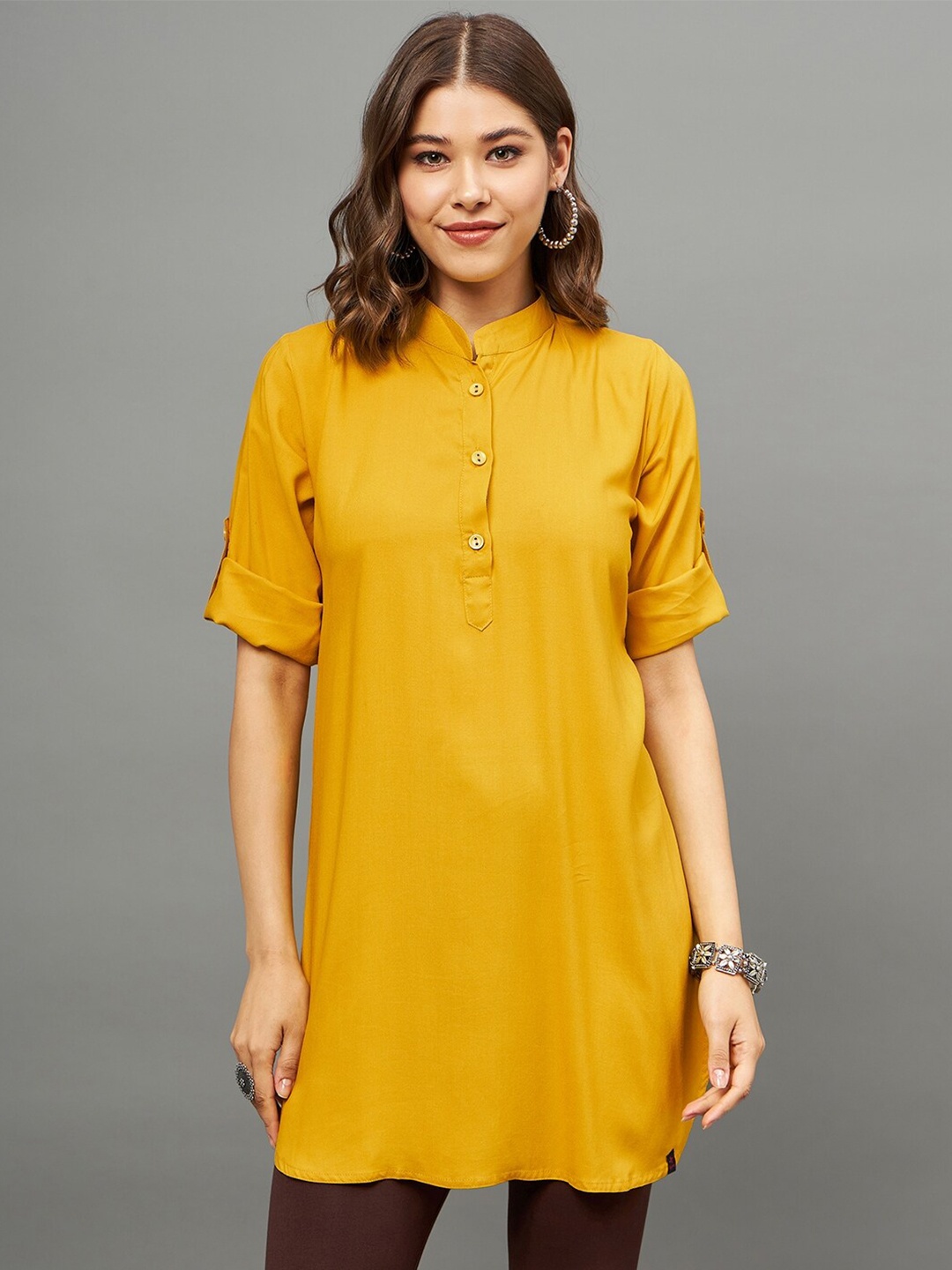 

THE PAJAMA FACTORY Mandarin Collar Short Sleeves Kurti, Mustard