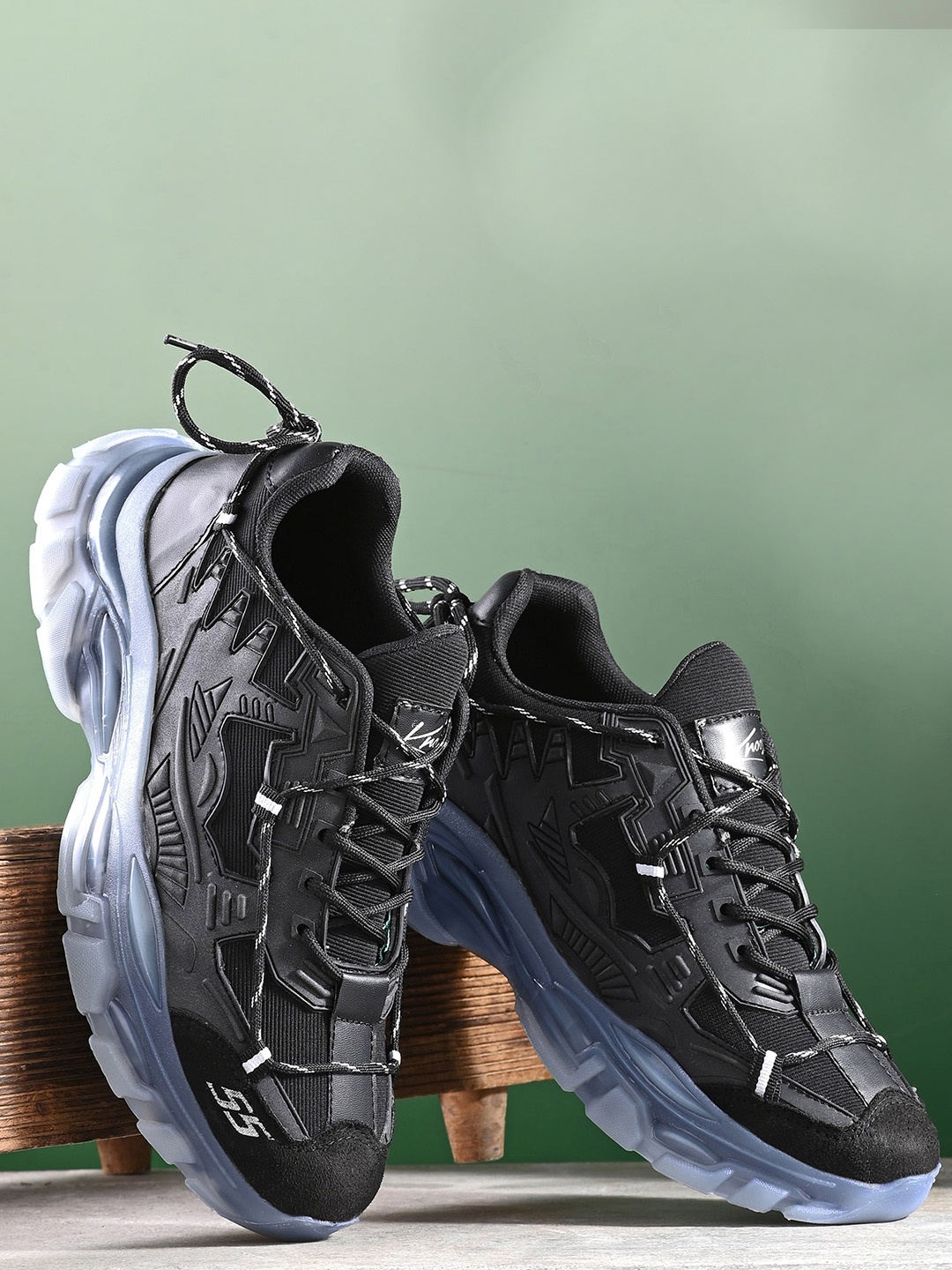 

knoos Men Round Toe Lightweight Mesh Sneakers, Black