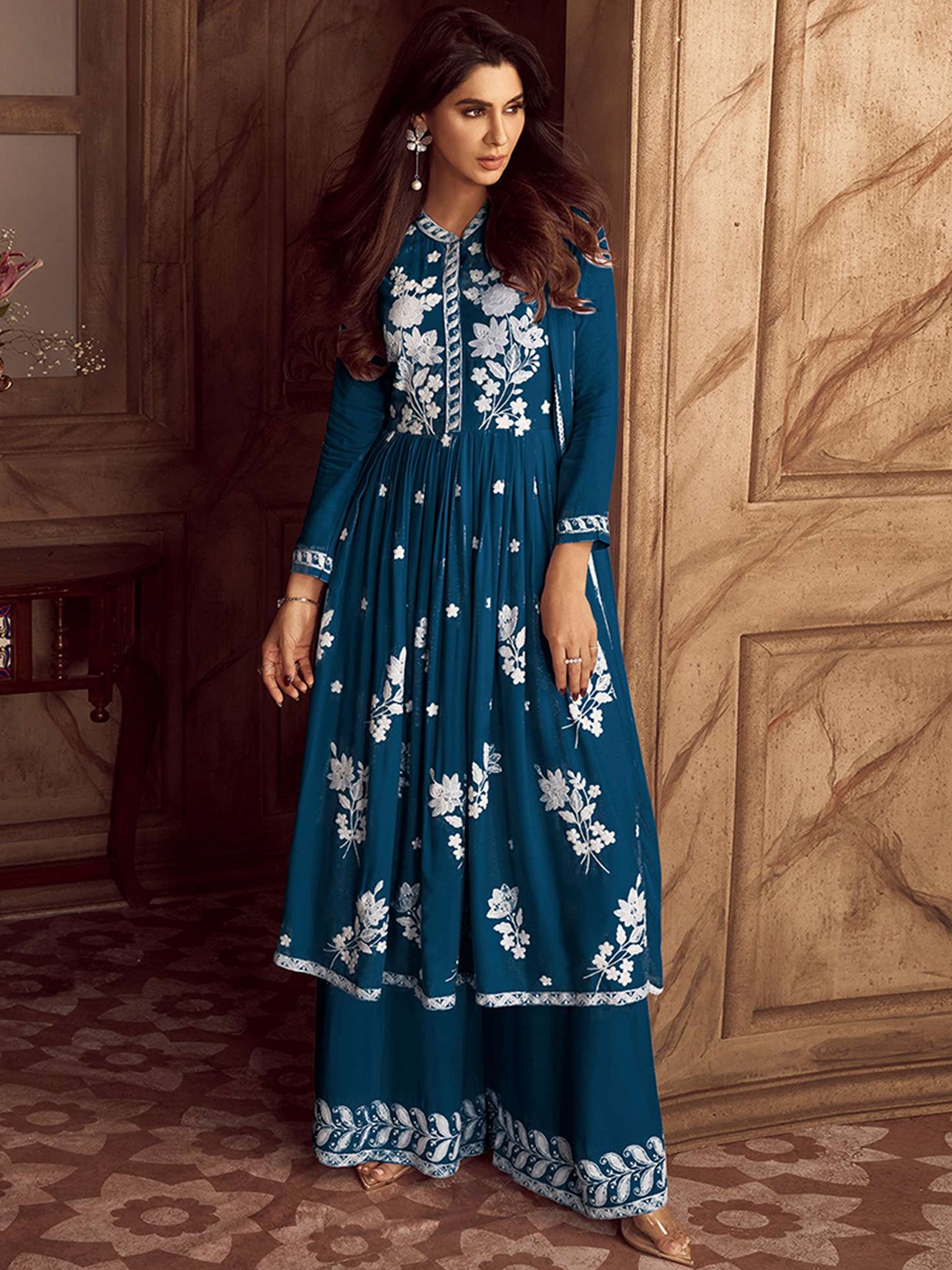 

Peachmode Embroidered Empire Lucknowi Chikankari A-Line Kurta with Palazzos & Dupatta, Blue