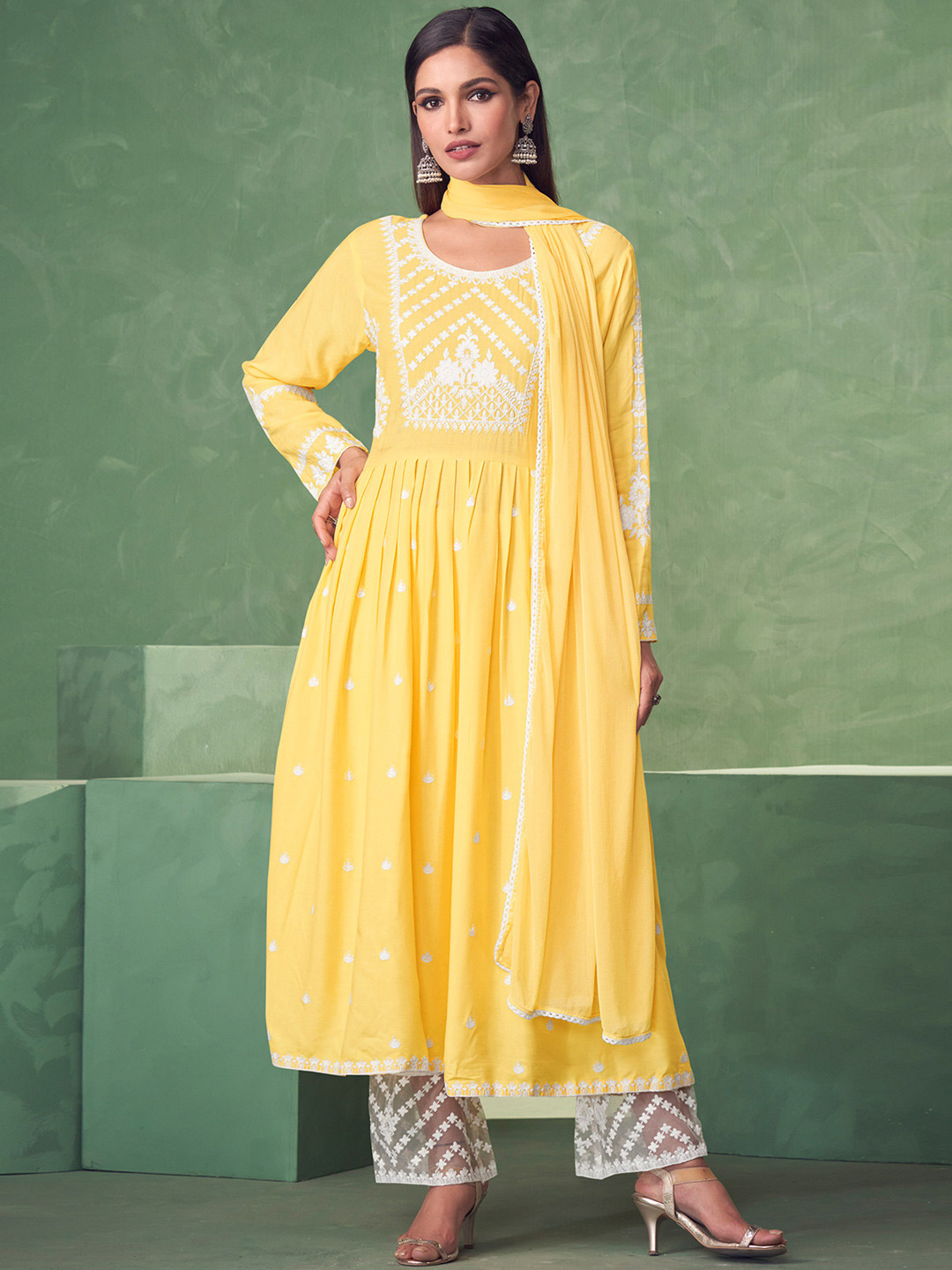 

Peachmode Women Floral Embroidered Regular Thread Work Kurta with Palazzos & With Dupatta, Yellow