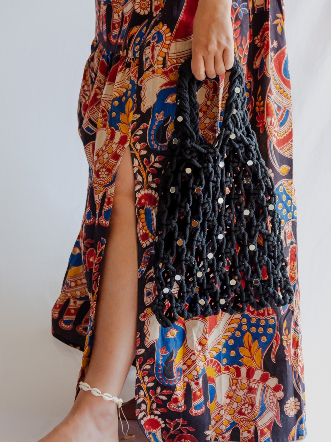 DECORDILL Oversized Bucket Sling Bag, Black