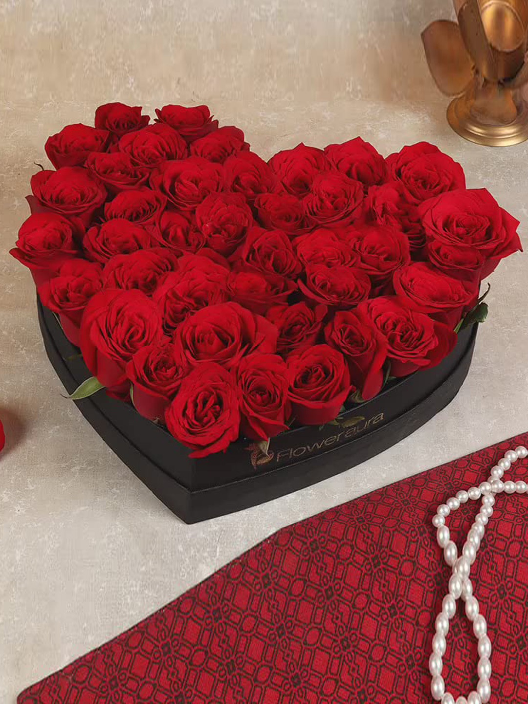 

Floweraura Red 50 Pieces Roses Fresh Flowers Bouquet In Heart Box