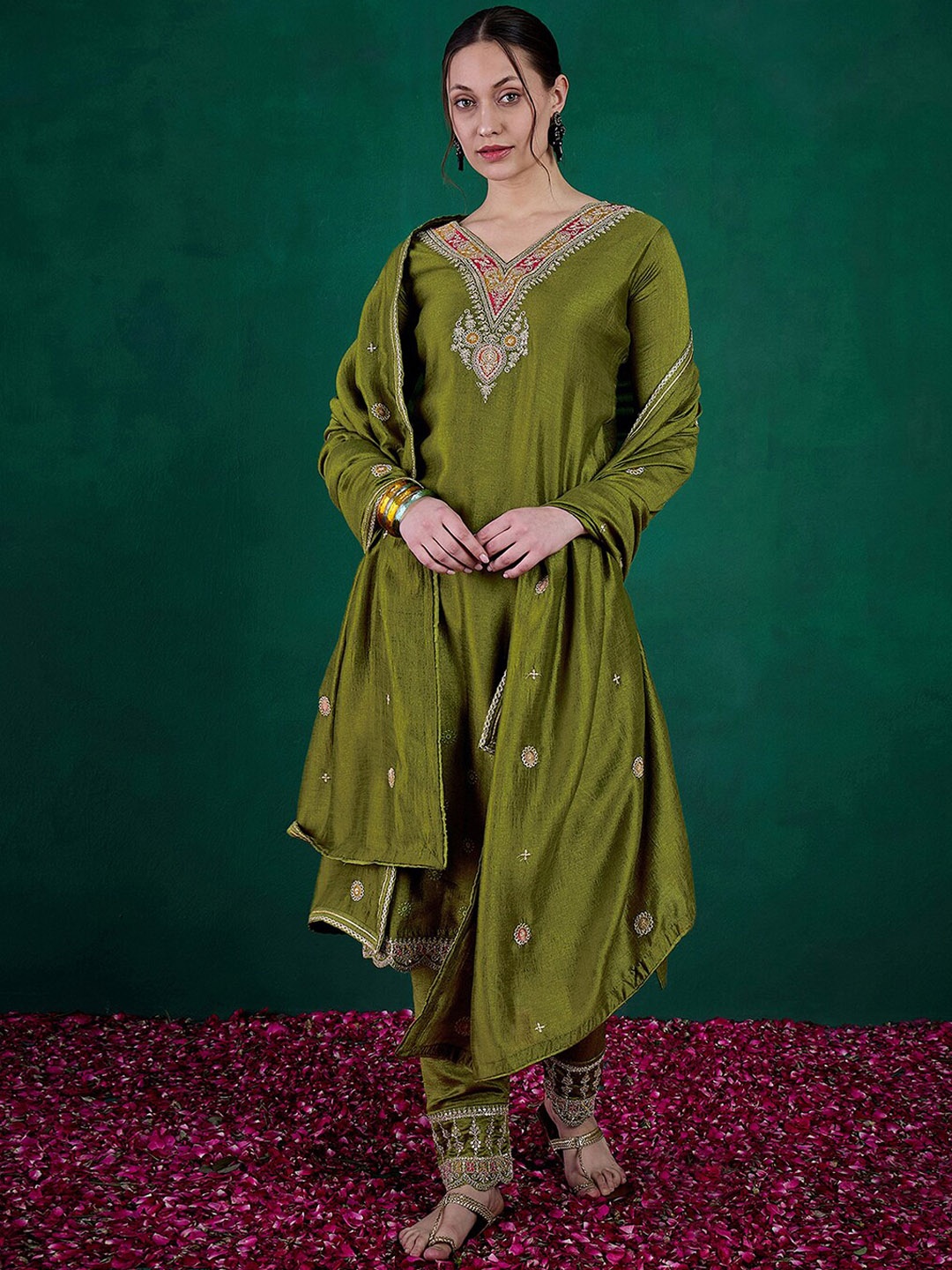 

Sangria Ethnic Motifs Embroidered Sequinned Straight Kurta With Trouser & Dupatta, Olive