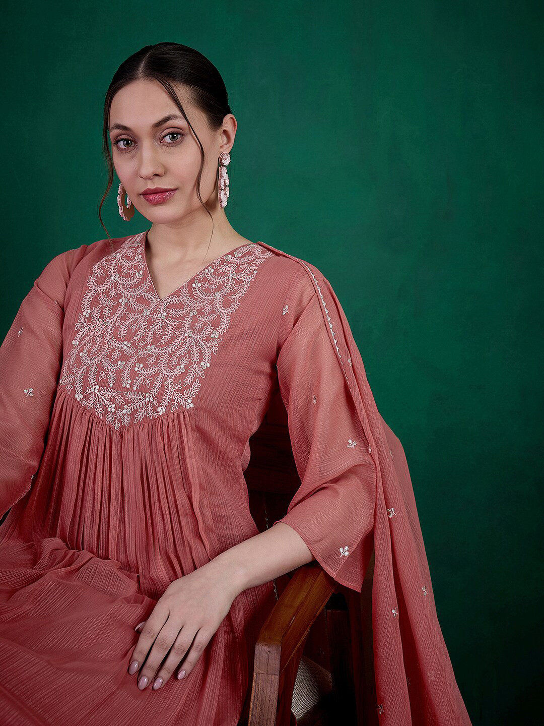 

Sangria Peach-Coloured Floral Embroidered Regular Sequinned Kurta With Trousers & Dupatta