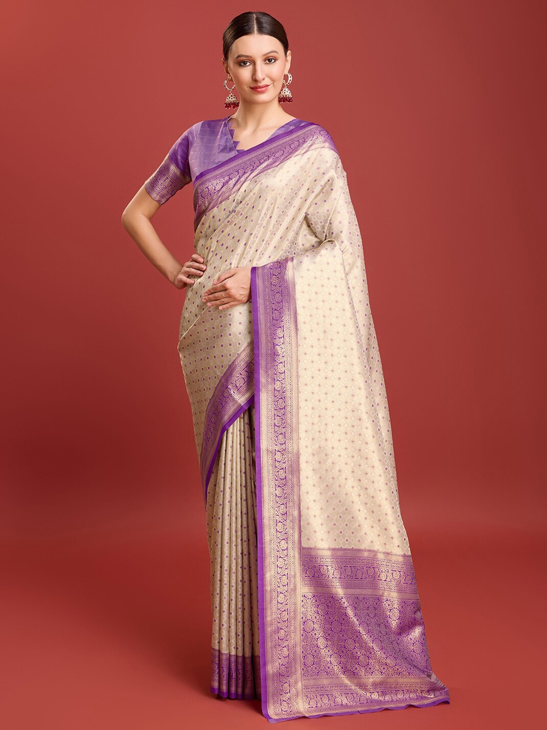 

MONJOLIKA FASHION Polka Dots Woven Design Zari Kanjeevaram Saree, Lavender