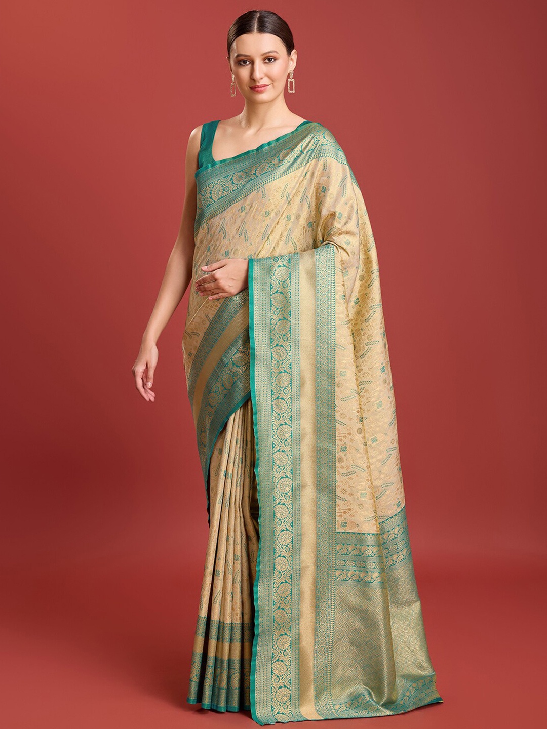 

MONJOLIKA FASHION Woven Design Zari Kanjeevaram Saree, Beige