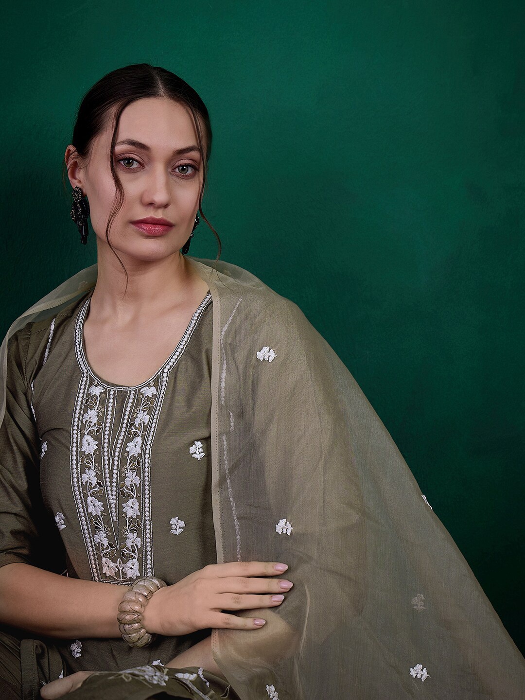 

Sangria Floral Embroidered Straight Kurta With Trouser & Dupatta Set, Beige