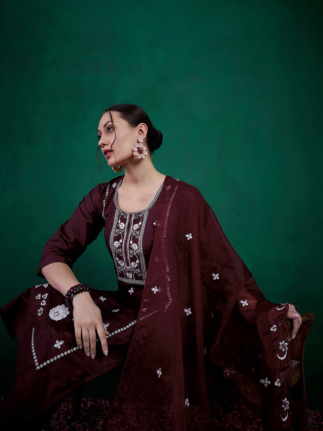 

Sangria Maroon Floral Embroidered Regular Thread Work Kurta With Trousers & Dupatta