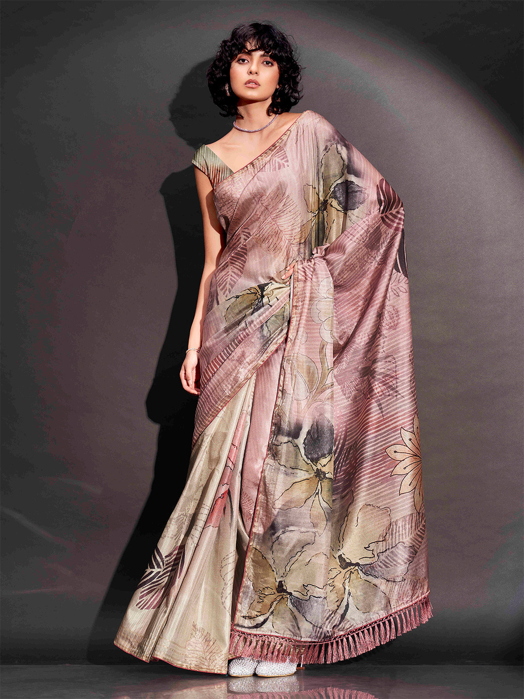 

Tikhi Imli Floral Silk Blend Saree, Pink