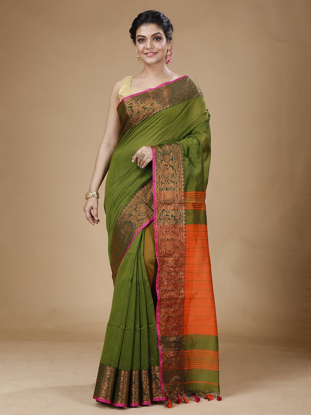 

SLAGHA Zari Silk Cotton Saree, Fluorescent green