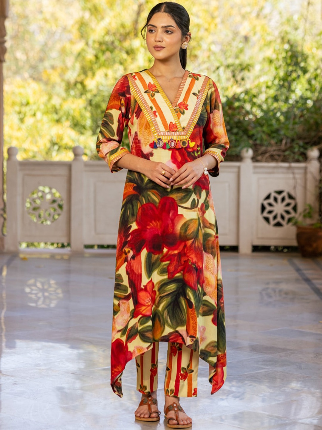

Ambraee Floral Printed V-Neck Mirror Work Regular Kurta With Trousers, Yellow
