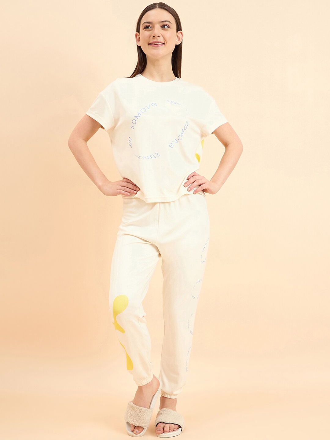 

Sweet Dreams Typography Printed Night suit, Yellow
