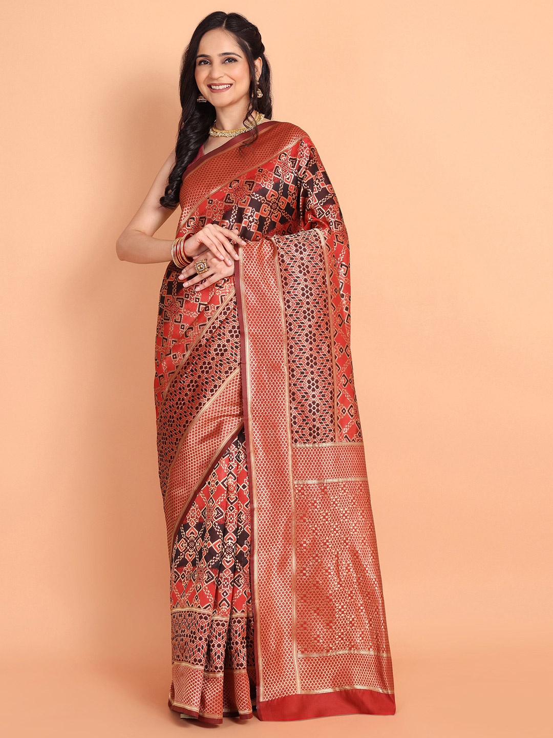 

Mitera Red Ethnic Motifs Woven Design Zari Kanjeevaram Saree